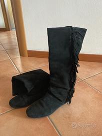Stivali neri con frange – Taglia 37 – stile boho
