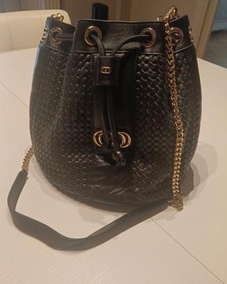 Borsa a secchio "La Carrie"