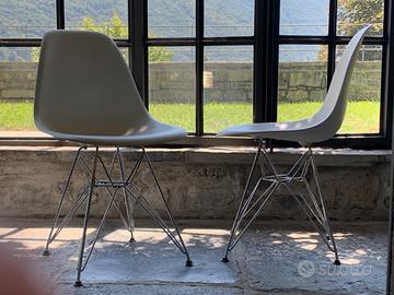 2 sedie originali Vitra bianche