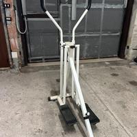 Air walker - stepper fitness