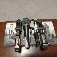 Microfoni wireless palmare e trasmettitori