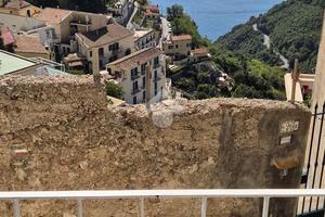 3 LOCALI A VIETRI SUL MARE