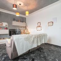 VILLA BIFAMILIARE IN ZONA TOP