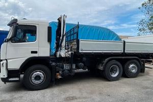 Volvo FM con Gru Bonfiglioli e Cassone Ribaltabile