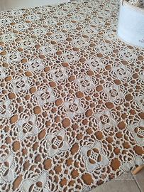 Copritavolo pizzo uncinetto