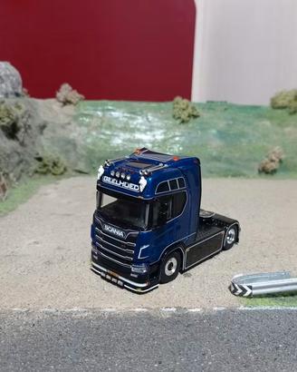 Camion Wsi Tekno 1/50 (No Rc)