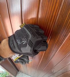 Guanti tipo mechanix, misura M