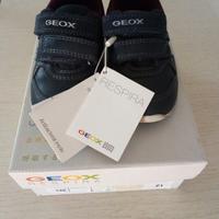 Scarpe da bambino nuove