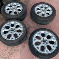 Vendiamo cerchi in lega Fiat 500L r17