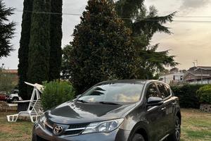 Toyota RAV 4 RAV4 2.0 D-4D 2WD Style White Ed.