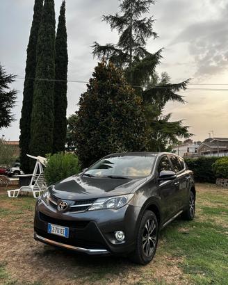 Toyota RAV 4 RAV4 2.0 D-4D 2WD Style White Ed.