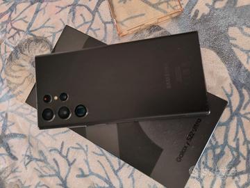 samsung s22 ultra 5G completo di scatola 