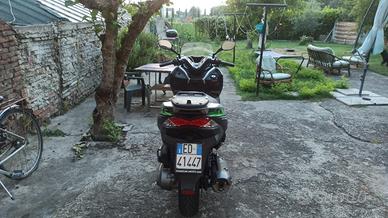 Scooter Kawasaki j300