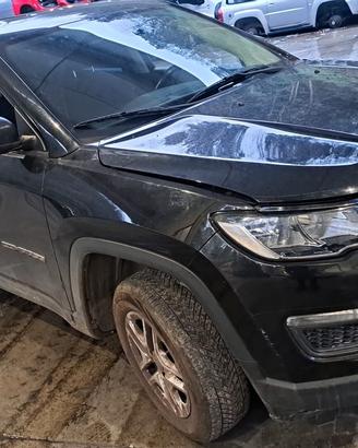 JEEP COMPASS 2018 SOLO PER RICAMBI