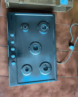 Piano cottura 5 fuochi