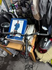 Sterzo completo per bicicletta elettrica