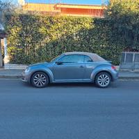 Volkswagen maggiolino cabrio 