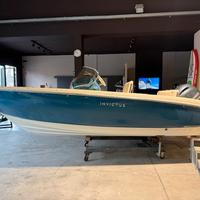 INVICTUS CAPOFORTE FX 200 con YAMAHA F150