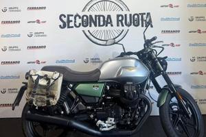 Moto Guzzi V7 Centenario
