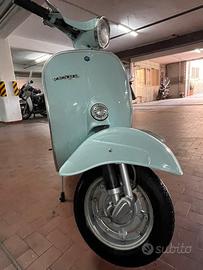 Vespa primavera ET3