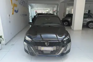 PEUGEOT 208 Hybrid 145 e-DCS6 GT da €199,00