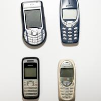 Set cellulari vintage