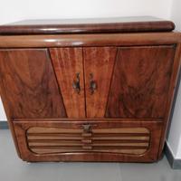 Mobile radio bar anni '40