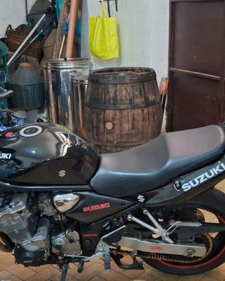 Suzuki bandit 600