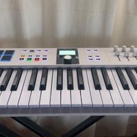 ARTURIA KeyLab Essential 61 MK3 White