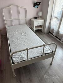 LETTO E COMODINO CAMERA BAMBINO