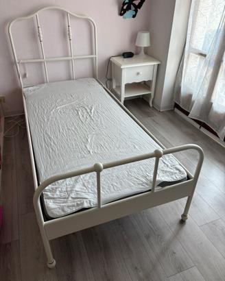 LETTO E COMODINO CAMERA BAMBINO