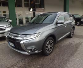 Mitsubishi Outlander 2.2 DI-D 4WD Diamond Aut...