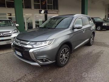 Mitsubishi Outlander 2.2 DI-D 4WD Diamond Aut...