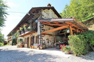 Rustico / Casale di 80 m² con 4 locali e box auto 