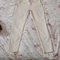 Jeans color crema