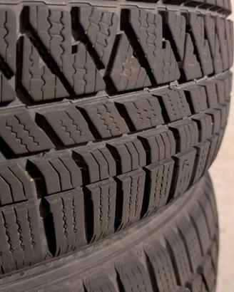 Kumho Wintercraft WS71 SUV 215/55 R18 99V XL