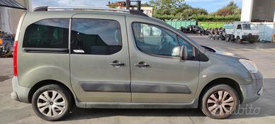 Sportello anteriore destro Citroen Berlingo 2010