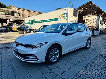 VOLKSWAGEN Golf 1.0 eTSI EVO DSG Life