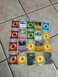 Figurine pokemon + huntrix demon hunter