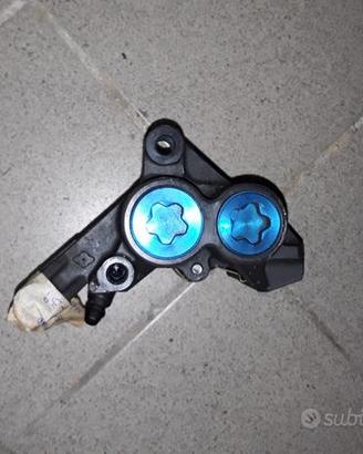 Pinza freno ant. dx usato yamaha tdm 900 '06