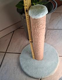 Tiragraffi ,cuccia e trasportino ......