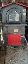 forno a legna funzionante.