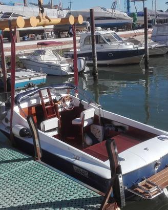 Chris Craft Lancer 18, 1972