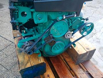 Motore Volvo Penta D4-180 evc linea d'asse