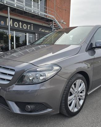 MERCEDES-BENZ B 180 BlueEFFICIENCY Executive
