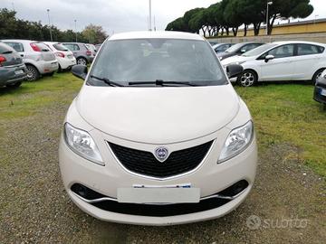 LANCIA Ypsilon 1.2 69 CV 5 porte Gold