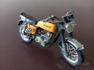 HONDA 750 FOUR Moto Modellino Politoys anni 70