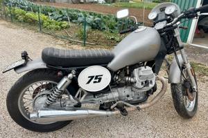 MOTO GUZZI NEVADA 750