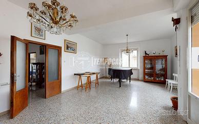 Dove lo spazio incontra le possibilità, Appartamen