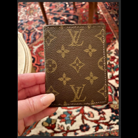 LouisVUITTONiconicoPORTACARTEpelleMONOGRAMvintage